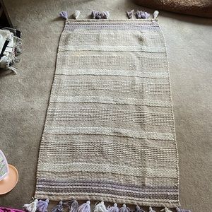 Bed Bath and Beyond decorative rug
